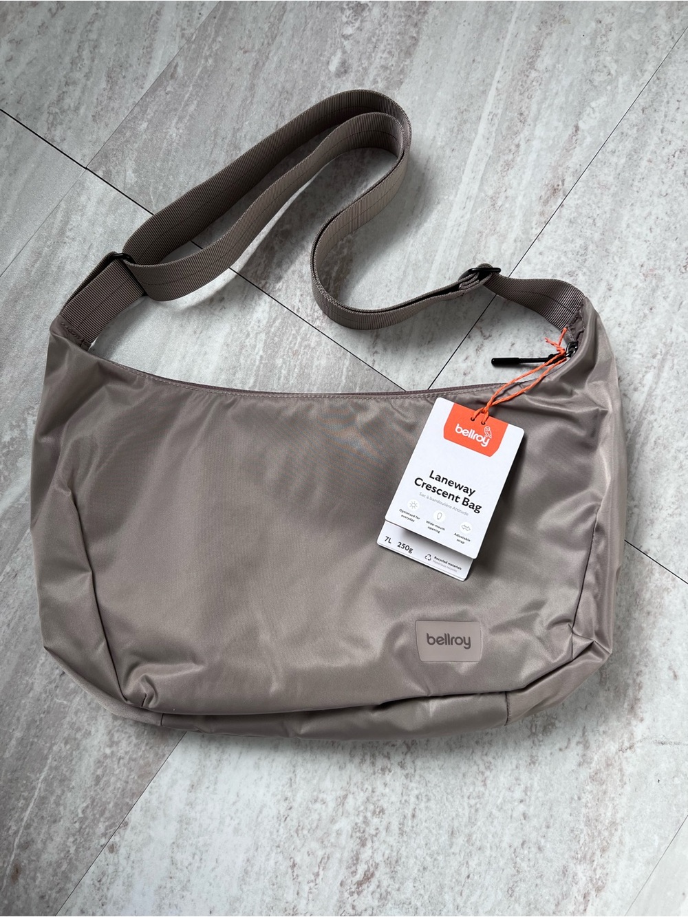 Bellroy | Laneway Crescent Bag
